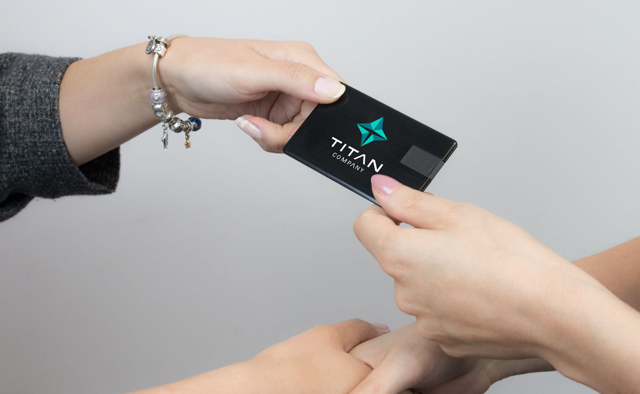 Alloy - Cartões USB Personalizados gallery thumbnail