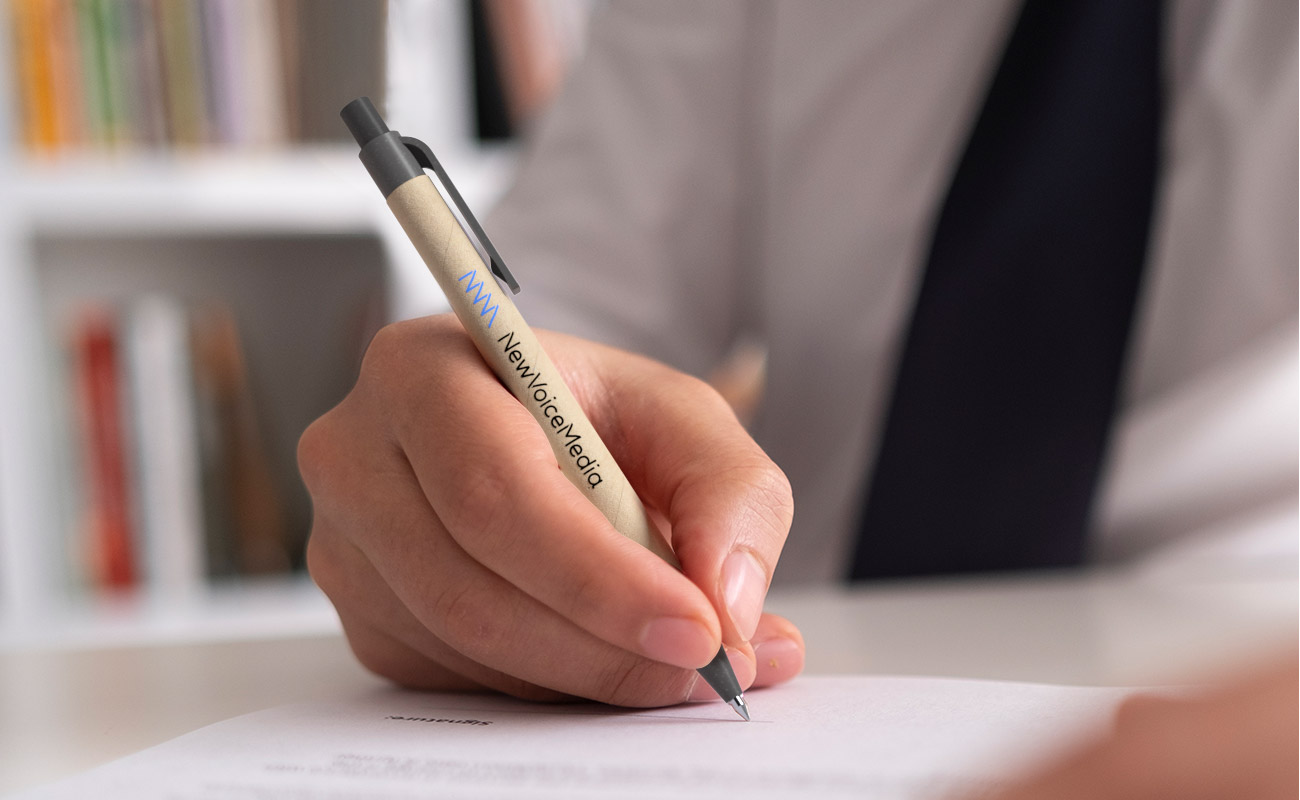 Ditto - Esferográficas cartão reciclado personalizadas gallery thumbnail