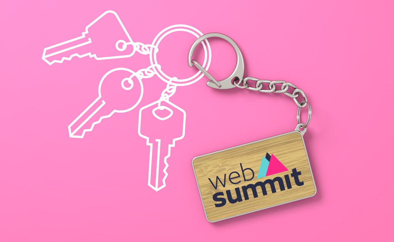 KeyCraft - Porta-chaves em bambu com logótipo gallery thumbnail