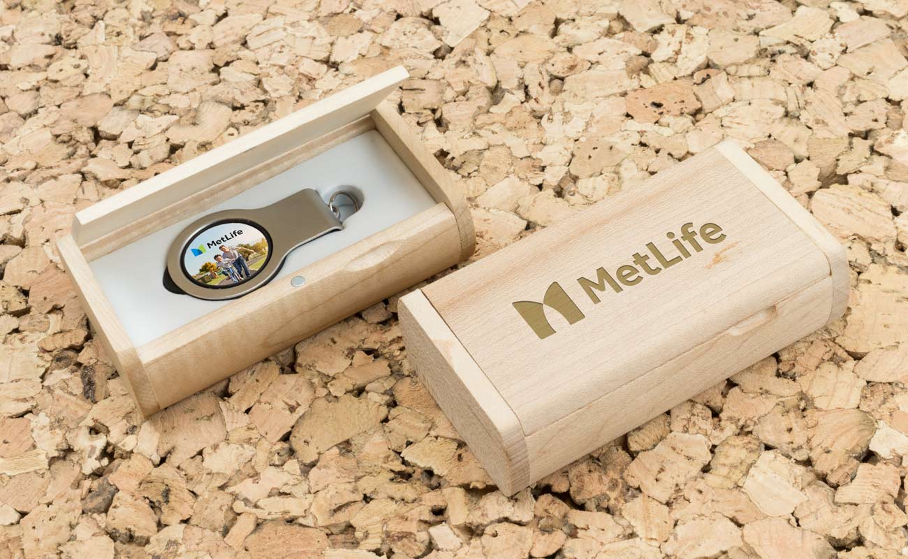 Light - Memórias USB Promocionais com Luz LED gallery thumbnail