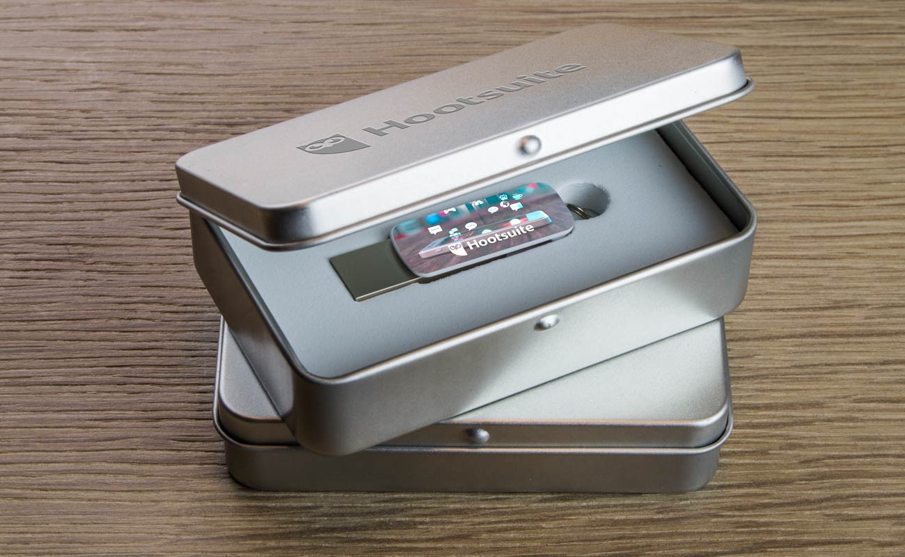 Orbit - Pen Drive Personalizado gallery thumbnail