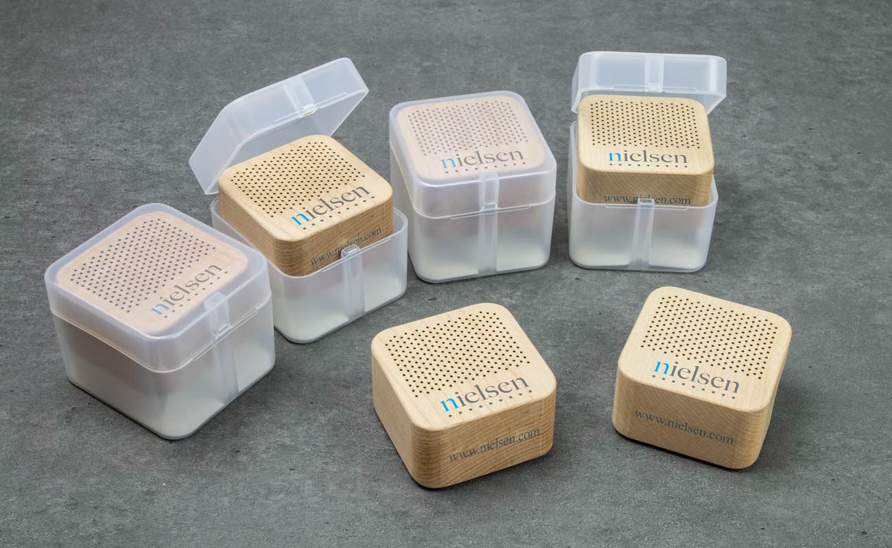 Seed - Colunas madeira Com Logotipo de marca gallery thumbnail