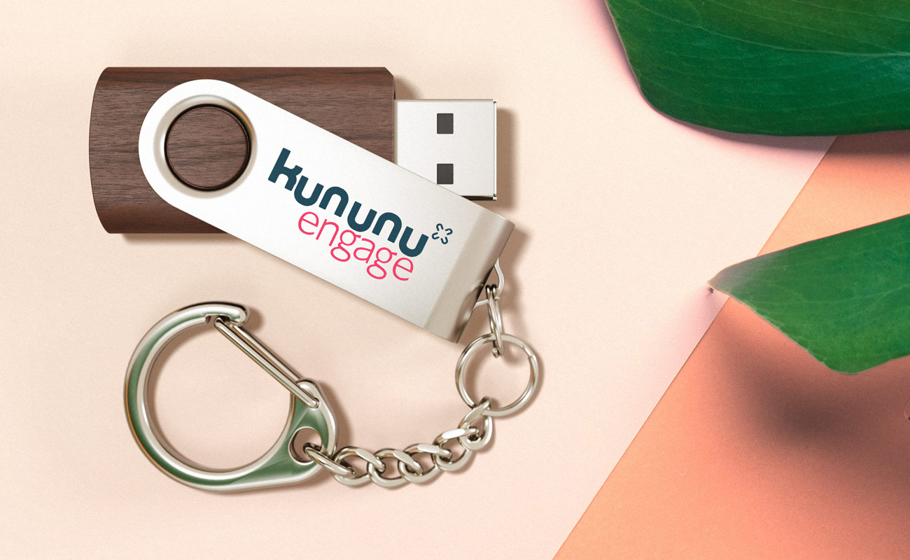 Twister Wood - Pen USB Madeira gallery thumbnail